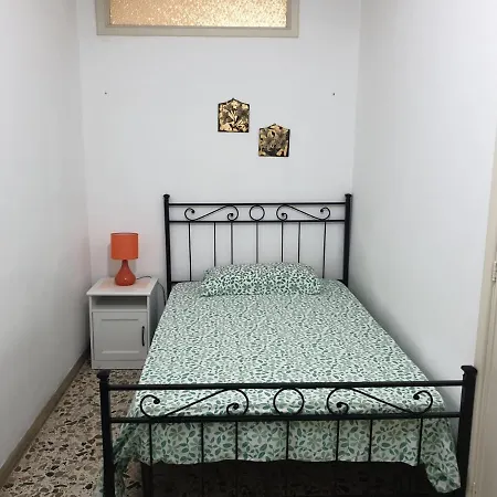 Chiara Naxos * Giardini-Naxos